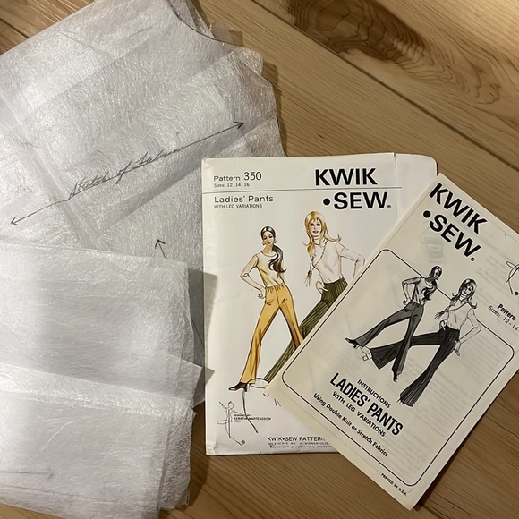 Uncut 1970s pattern for flared bell bottom pants - Picture 2 of 5